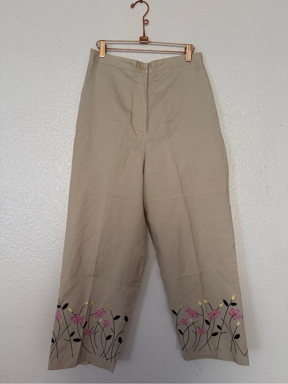 Larry Levine Cream floral embroidered pants dress women’s size 10